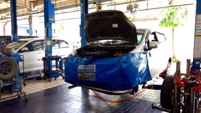 Servis Mobil, Pilih Berdasarkan Jarak atau Waktu Pemakaian? Ini Penjelasannya