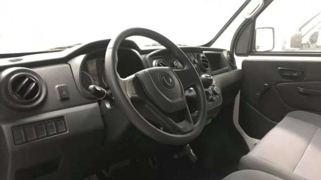 Kabin mobil pikap DFSK SuperCab dengan setir kiri untuk ekspor