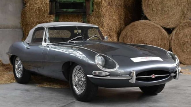 Mobil mewah klasik Jaguar E-Type Series 1