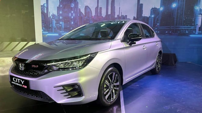 Honda City Hatchback RS with Sensing