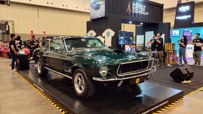 VIVA Otomotif: Replika mobil klasik Ford Mustang