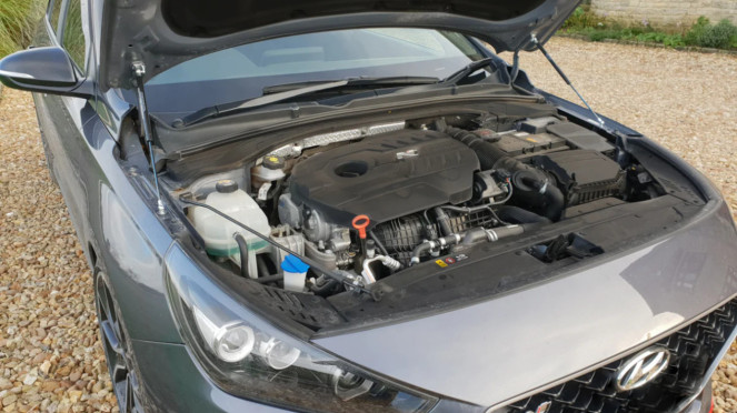 VIVA Otomotif: Ilustrasi kap mesin