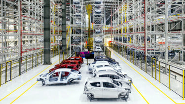 Vinfast Dapat Suntikan Dana Rp24 Triliun, Siap Genjot Produksi Mobil Listrik