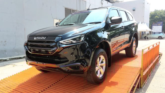 Sinyal Kuat Isuzu Mu-X 4x4 Terbaru Meluncur di GIIAS 2025