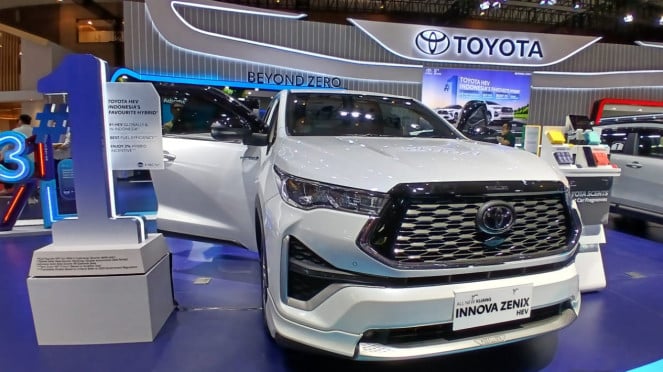 Toyota Innova Zenix Hybrid di IIMS 2025