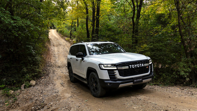 Toyota Land Cruiser 300