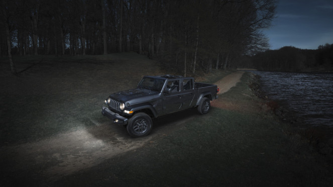 Mobil Jeep yang dipakai di film Mission: Impossible - The Final Reckoning