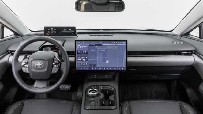 Mobil Listrik Toyota bZ5