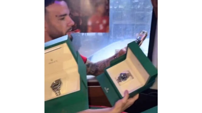 Harga Jam Tangan Rolex Hadiah Prabowo untuk Pemain Timnas  Setara Avanza