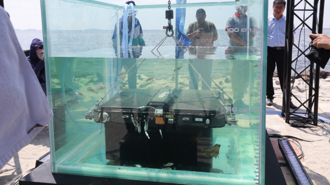 Pengujian baterai Chery Tiggo 8 CSH direndam air laut