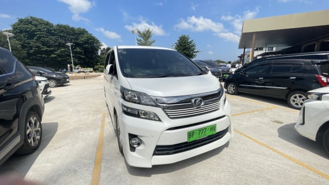 Mobil Berpelat Hijau Lalu Lalang di Batam, Apa Istimewanya?