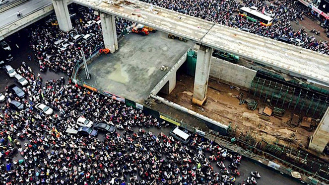 Kemacetan di Kota Hanoi, Vietnam.