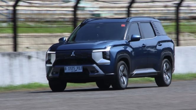 Mitsubishi Destinator di Sentul