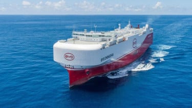 Kapal Kargo BYD Pembawa Ribuan Mobil Listrik Merapat di Jakarta