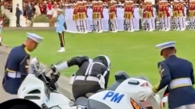 Moge Paspampres jatuh saat upacara HUT RI ke-80