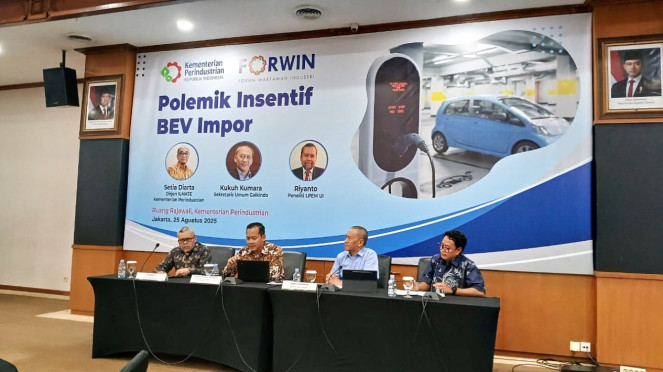 Acara diskusi mobil listrik di Kementerian Perindustrian