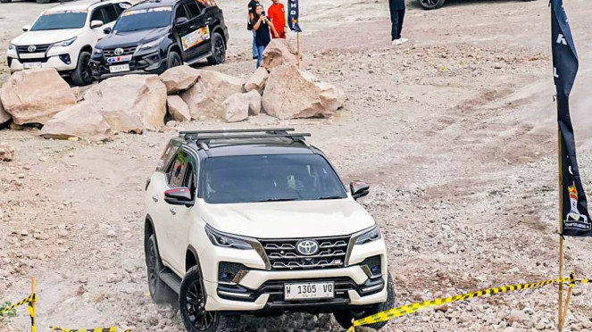 Acara komunitas Toyota Fortuner