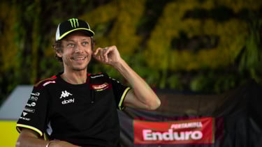 Valentino Rossi Hadir di Jakarta Bersama Pertamina Enduro VR46 Jelang Grand Prix Indonesia