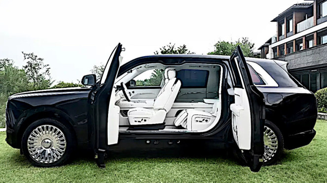 Mobil China yang mirip Rolls-Royce Cullinan