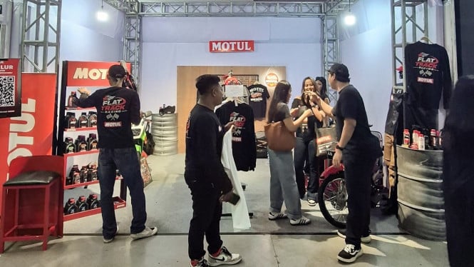 Lini Baru Motul Hadir di Kustomfest 2025