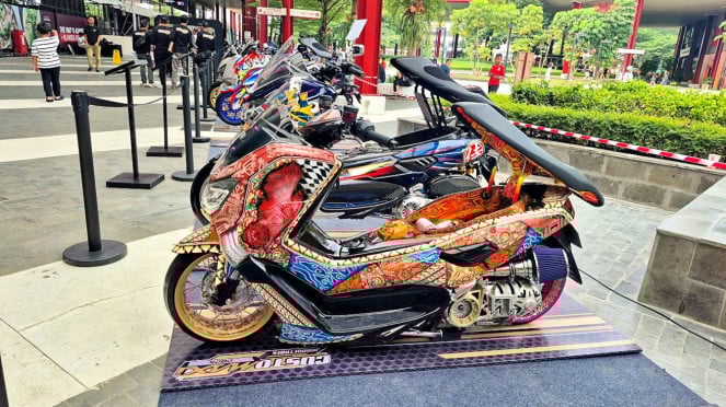 NMAX airbrush full batik