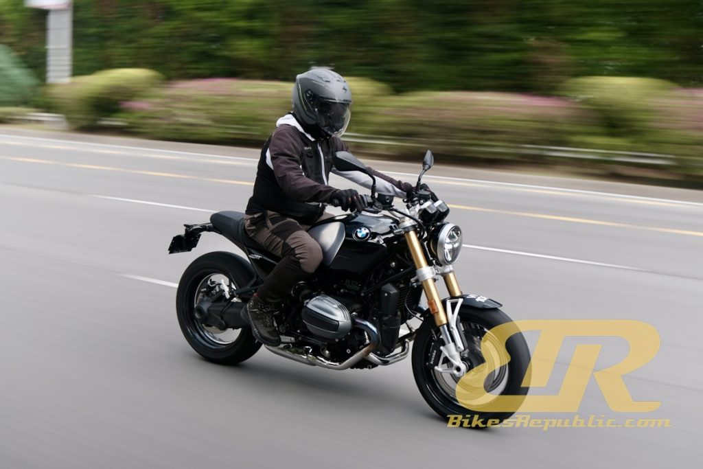 2025 BMW R 12 nineT Test & Review