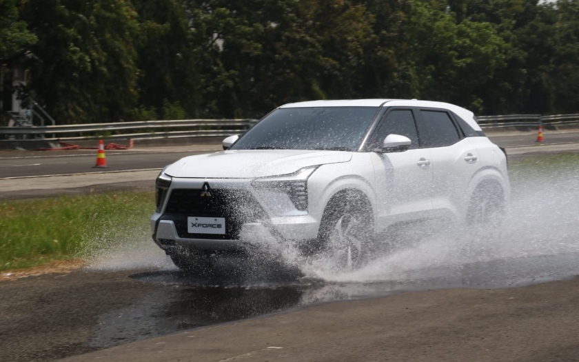 Mitsubishi Xforce Ultimate DS Tersisa 2 Unit, Warna Grey Siap Dibawa Pulang Harga Rp 356 Juta