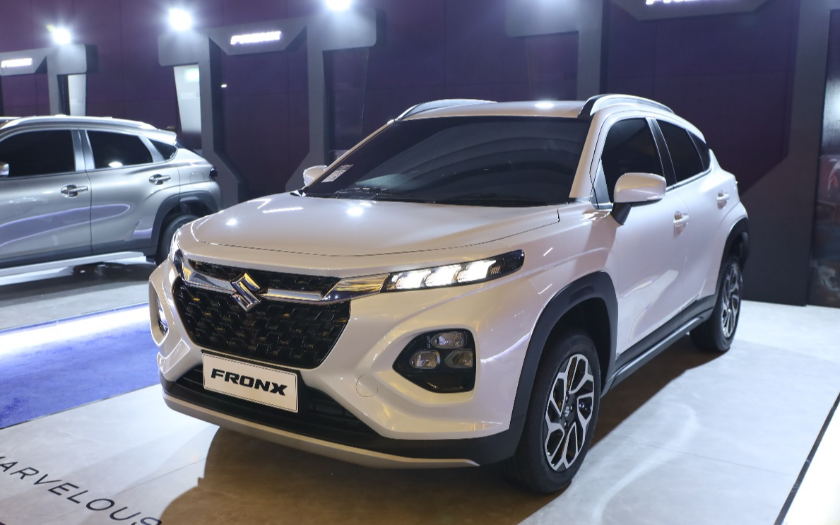 Biar Paham, Ini Perbedaan 3 Varian Suzuki Fronx Lebih Lengkap dan Detail