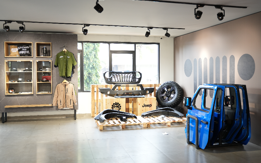 Jeep Lounge Pertama di Kawasan PIK Resmi Dibuka, Ada Layanan Free Check-up & Service 1 Tahun