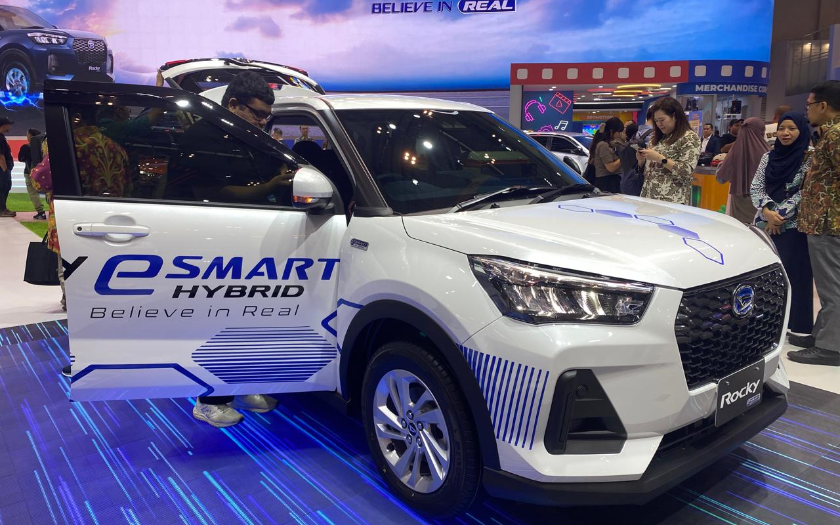 Surprise, Daihatsu Rocky e-Smart Hybrid Resmi Dipasarkan, Harga di Bawah Rp 300 Juta Aja!