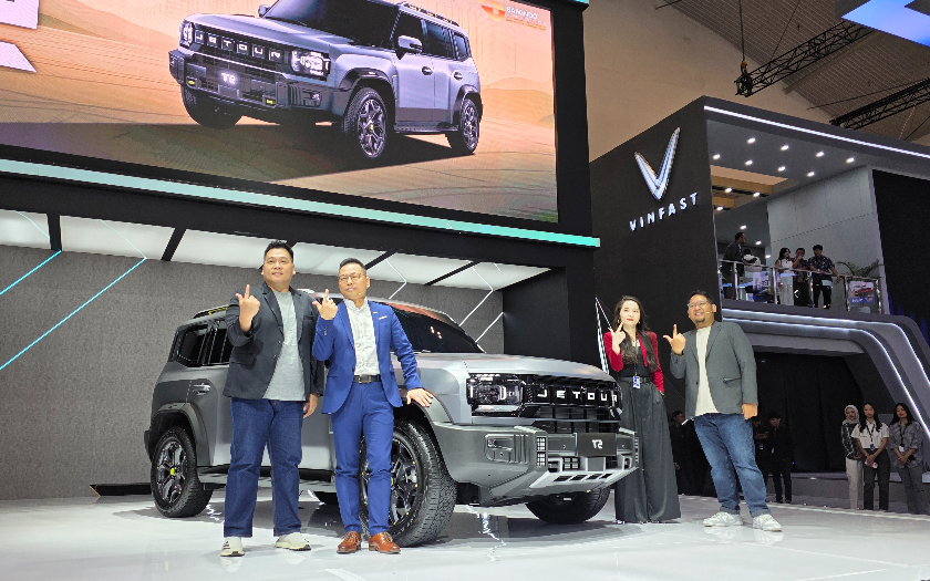 Di GIIAS 2025 Jetour Perkenalkan T2 Setir Kanan Pertamanya di Dunia, Sorot Lampunya Bisa Sampai 200 Meter