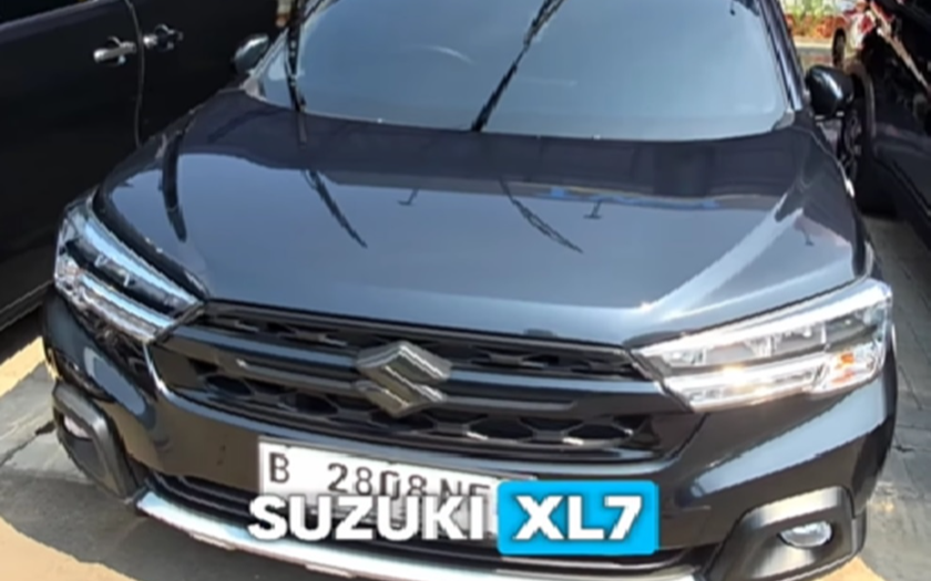 Cling Banget, Mobil Bekas Suzuki XL7 Hybrid 2024 Jarak Tempuh Km 13 Ribuan di Bursa Otomotif Buana PIK 2, Lepas Rp 240 Jutaan
