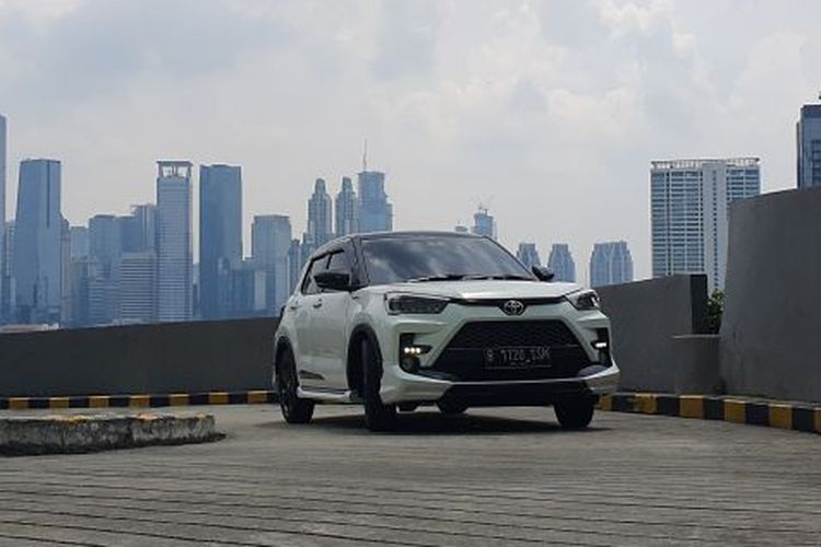 Transmisi, mobil, mobil matik, transmisi mobil matik, Cara Mencegah Mobil Matik Mundur Saat di Tanjakan