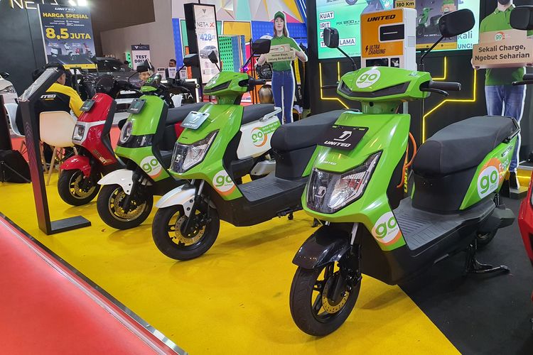 angkutan umum, pemerintah, Masyarakat Transportasi Indonesia (MTI), subsidi motor listrik, MTI: Subsidi Motor Listrik Sebaiknya Dialihkan ke Angkutan Umum