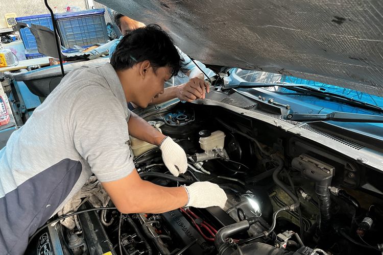 Fungsi alternator, lampu indikator aki, Alternator mobil, ciri-ciri kerusakan, Kenali Ciri-Ciri Alternator Mobil Mulai Bermasalah