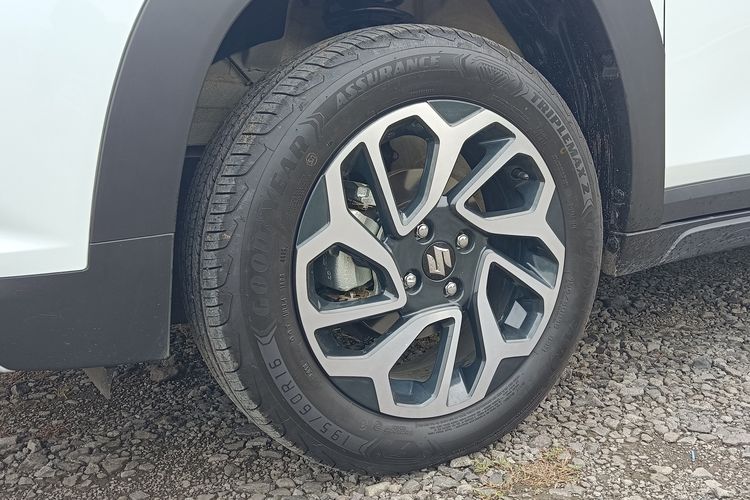 suzuki fronx, Fronx, Fronx GL, suzuki Fronx GL, Desain eksterior Suzuki Fronx, Bahas Desain Suzuki Fronx GL, Tipe Paling Rendah