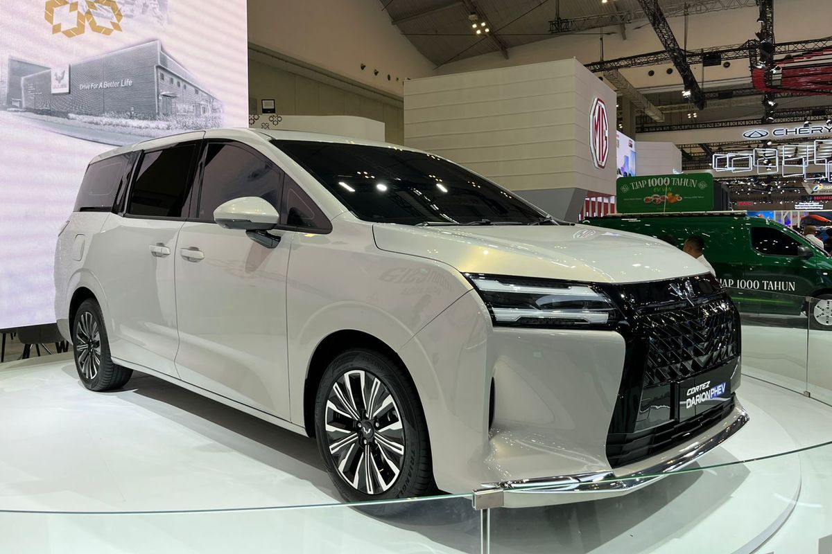Adu Canggih MPV Hybrid GIIAS 2025: Wuling vs Honda vs Nissan vs Toyota