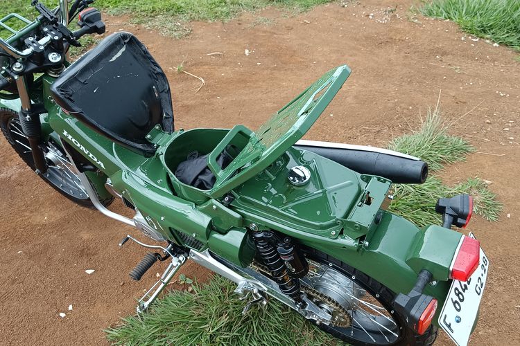 Honda Karisma, Modifikasi motor, CT125, Fadhil dan Momo, Kreasi Modifikasi Honda Karisma 2004 dari Lido: Dari Bebek Jadi CT125