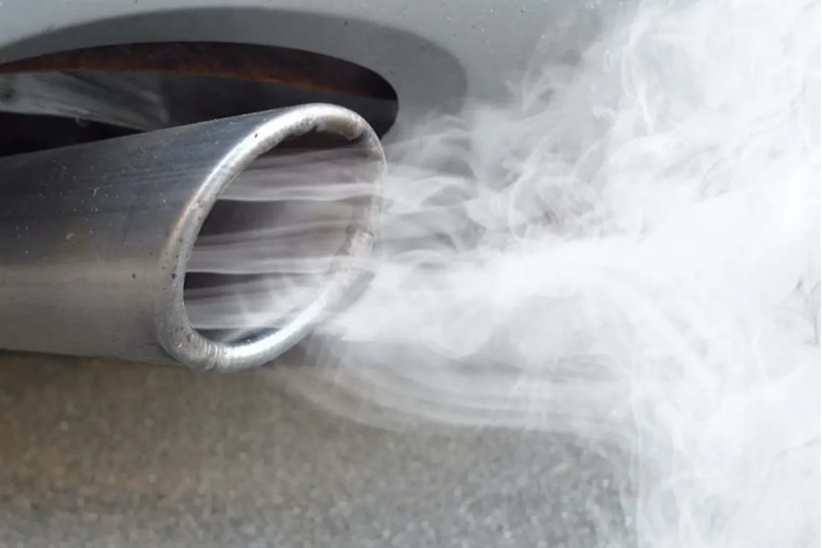 bensin, asap, knalpot, mesin, pembakaran, putih, asap knalpot, warna, Warna Asap Knalpot Jadi Sinyal Kondisi Mesin Mobil