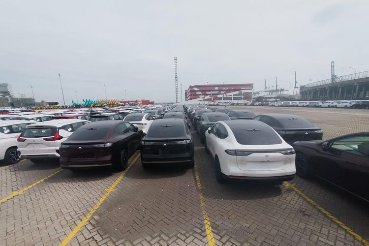 otomotif, Kementerian Perindustrian, mobil listrik, impor mobil, Impor mobil listrik, impor CBU, Insentif Impor Mobil Listrik Berakhir Tahun Ini, Berikut Timeline-nya