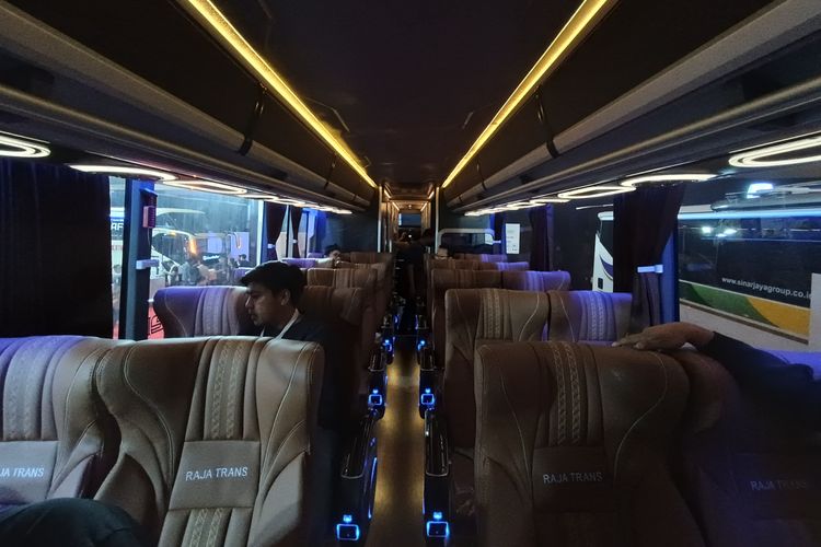 bodi bus, Karoseri Tentrem, Karoseri Laksana, Karoseri New Armada, Karoseri Morodadi Prima, karoseri bus, karoseri tentrem, karoseri morodadi prima, combi bus, Berbagai Karoseri dengan Bodi Bus Kombinasi, Sleeper dan Bangku Biasa