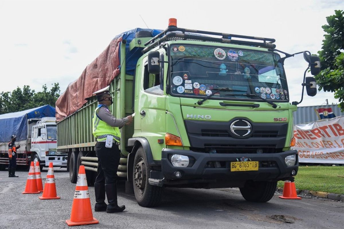 Kecelakaan Lalu Lintas: Truk ODOL Penyebab Utama