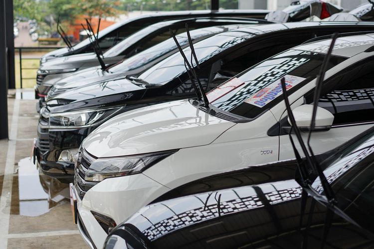 mobil bekas, Kijang Innova, Toyota Kijang Innova, innova diesel, Innova bensin, Kijang Innova Bensin Lebih Cepat Laku Ketimbang Versi Diesel