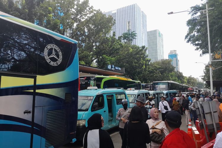 Kemacetan, boros, Konsumsi BBM, mobil, Mengapa Kemacetan Picu Konsumsi BBM Mobil Jadi Boros?