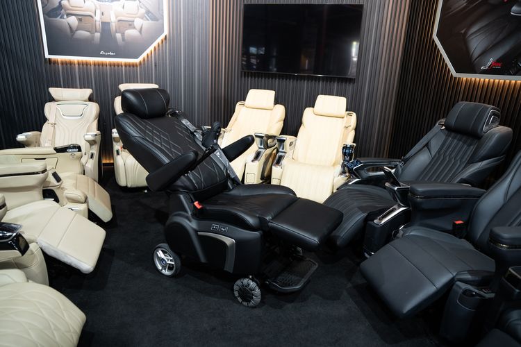 Jok Mobil, interior mobil, kabin mobil, Modifikasi Jok Mobil, Alasan Retrim Jok Mobil Warna Hitam Lebih Digemari