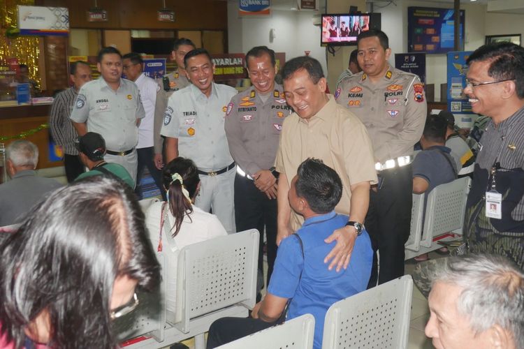 pemutihan pajak kendaraan, Samsat, samsat, cara perpanjang STNK, Pemutihan pajak kendaraan, pemutihan pajak kendaraan  jateng, Ada Pemutihan Pajak di Jateng, Ini Cara Perpanjang STNK di Samsat