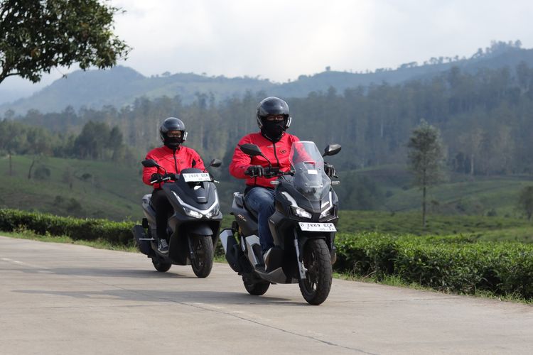 komunitas motor, tindakan arogan, etika touring, citra publik, Touring Bukan Ajang Arogansi, Begini Etika Konvoi yang Benar