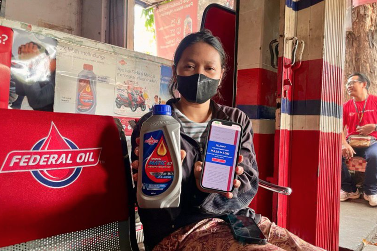 sepeda motor, Federal Oil, oli palsu, oli asli, Pentingnya Edukasi Pemilihan Oli Asli untuk Konsumen