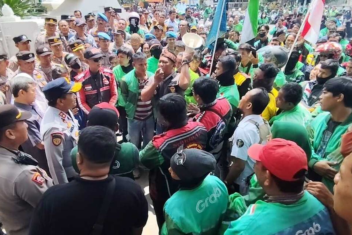 Pekan Depan Ada Demo Gabungan Pengemudi Online di Istana Merdeka