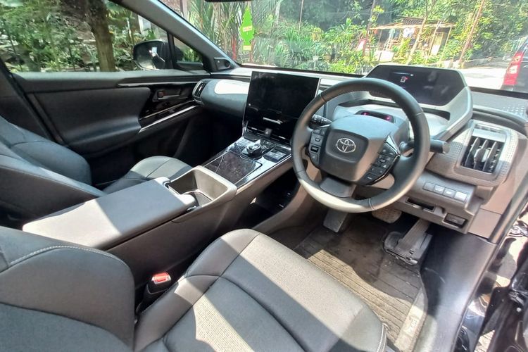 Mobil listrik, Toyota bZ4X, Toyota Astra Motor, bZ4X, mobil listrik, Toyota bZ4X Versi CBU Masih Dijual di Indonesia